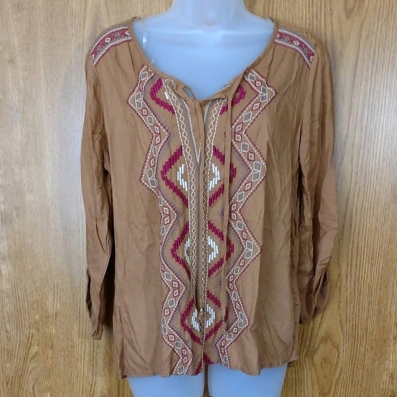 Tantrums Tan Embroidered Tunic Top🪶 - Picture 3 of 7